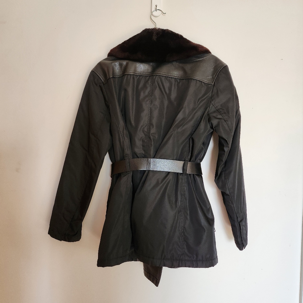 Prada Milano Belted Black Fur-Trimmed Nylon Jacket - Picture 3 of 6